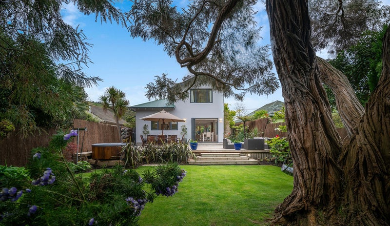 49 Head Street, Sumner, Christchurch - Carousel 1