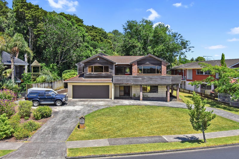 109 Grande Vue Road, Hillpark, Auckland - Carousel 1