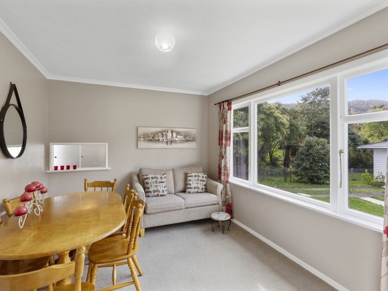 135 Hine Road, Wainuiomata, Lower Hutt - Carousel 2