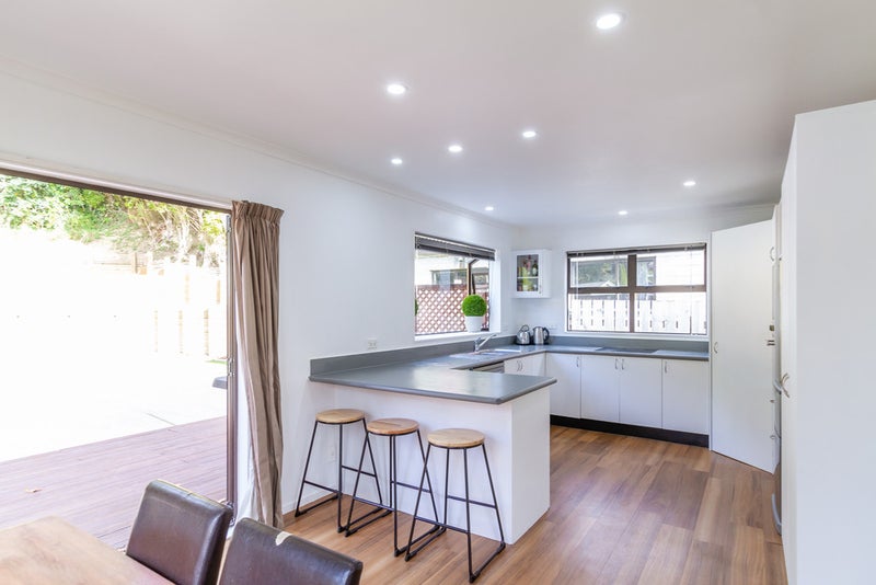 40 Hine Road, Wainuiomata, Lower Hutt - Carousel 2