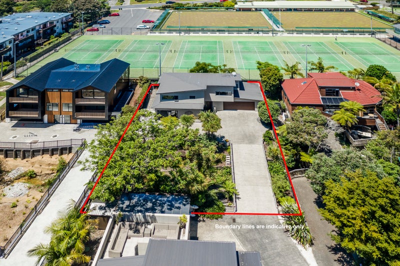 12A Hastings Road, Mairangi Bay, Auckland - Carousel 1