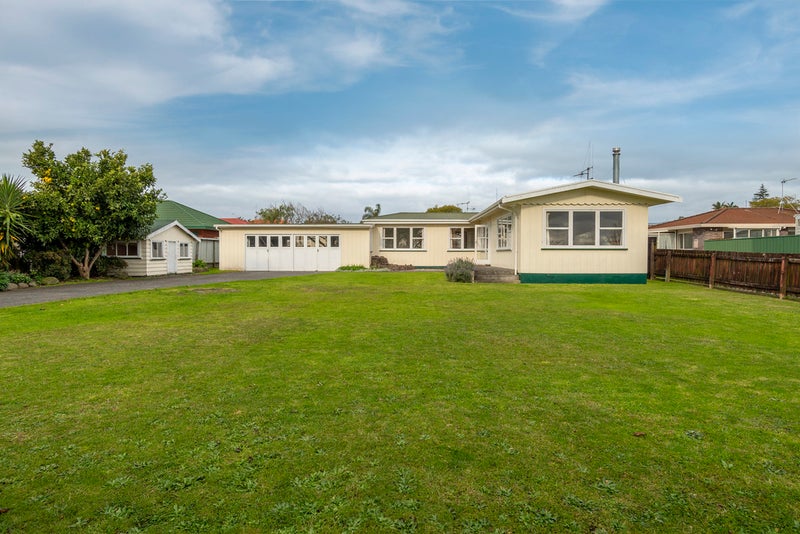 16 Devon Street, Greerton, Tauranga - Carousel 1