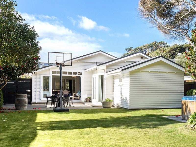 88 Monro Street, Seatoun, Wellington - Carousel 1