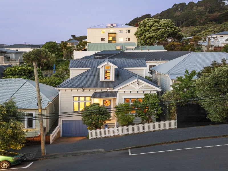 5 Derby Street, Mount Victoria, Wellington - Carousel 1