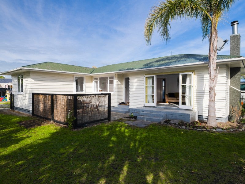 14 Lytton Road, Riverdale, Gisborne - Carousel 22