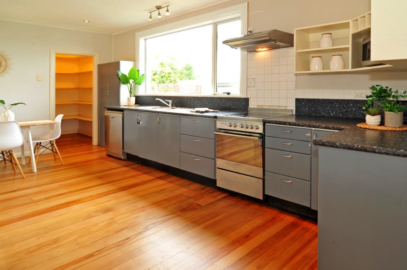 31 Spottiswoode Street, Andersons Bay, Dunedin - Carousel 2