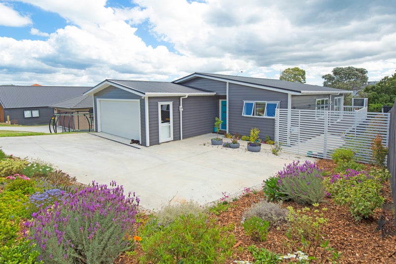 6 Serene Place, Gulf Harbour, Whangaparaoa - Carousel 1