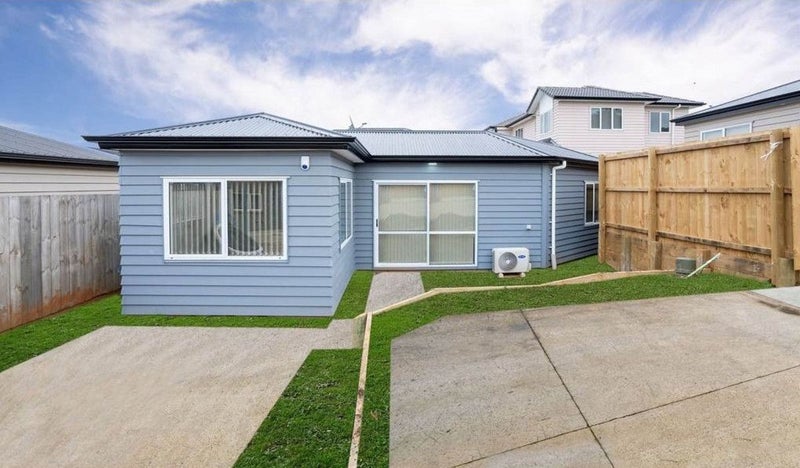 43B Senator Drive, Manurewa, Auckland - Carousel 1