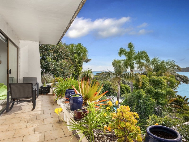 9/67 Sarsfield Street, Herne Bay, Auckland - Carousel 1