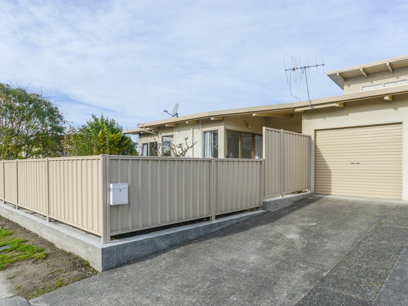 21 Skerrett Crescent, Tamatea, Napier - Carousel 2