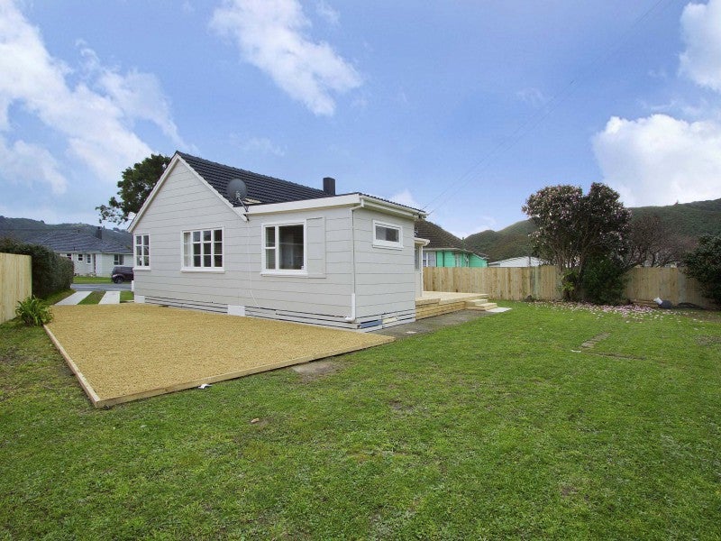 5 Barton Grove, Naenae, Lower Hutt - Carousel 2