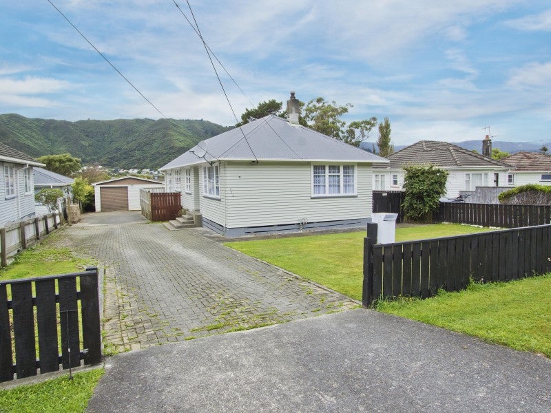 136A Wellington Road, Wainuiomata, Lower Hutt - Carousel 1