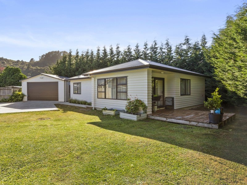 5A Johnston Grove, Taita, Lower Hutt - Carousel 1