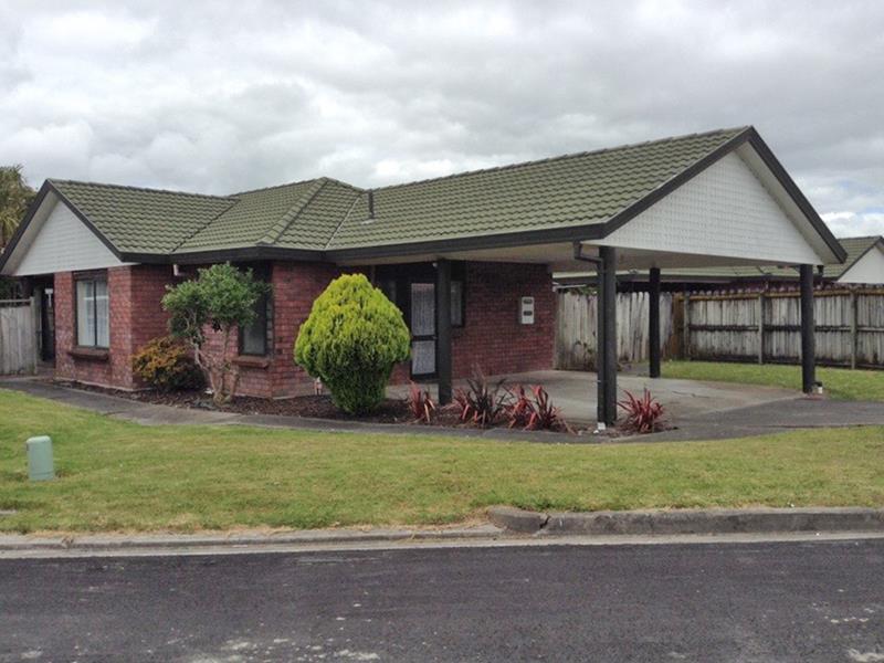 15 Waylen Place, Burswood, Auckland - Carousel 1