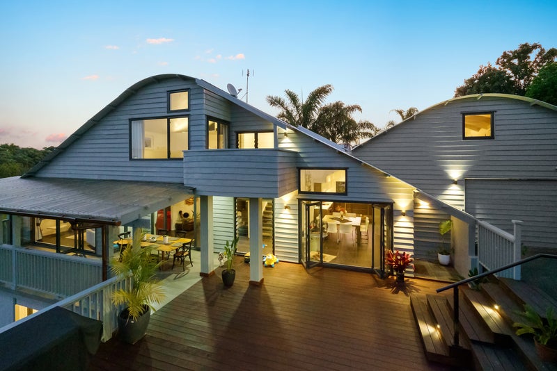 7 Rangitoto Terrace, Milford, Auckland - Carousel 2