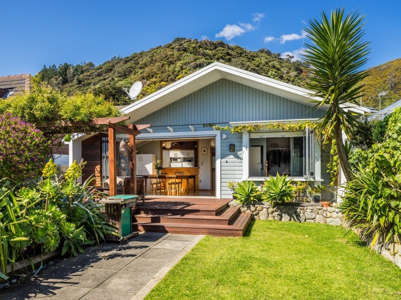 136 Muritai Road, Eastbourne, Lower Hutt - Carousel 1