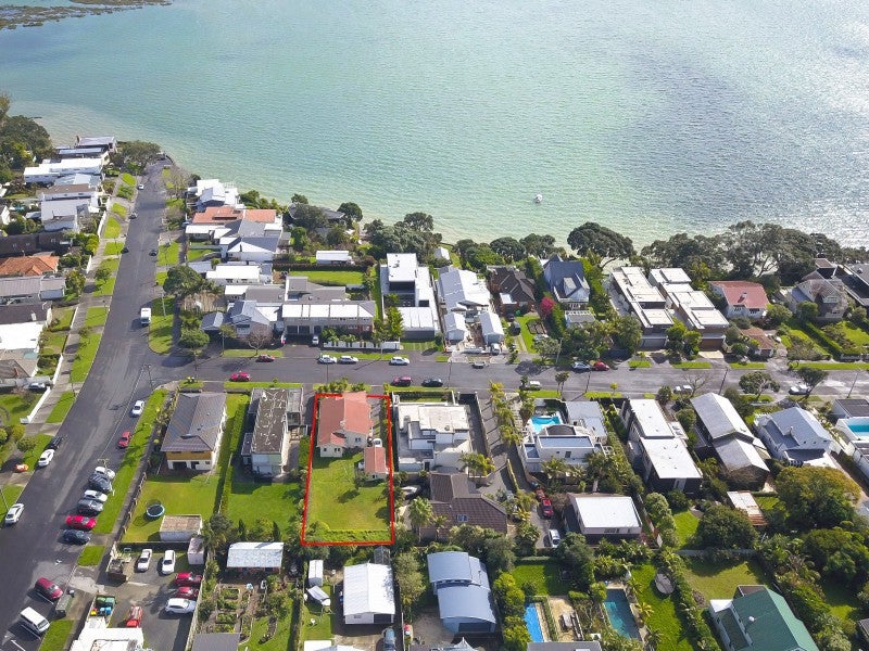 5 Rawene Avenue, Westmere, Auckland - Carousel 1
