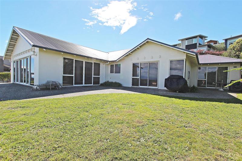 12 Zeehaen Place, Britannia Heights, Nelson - Carousel 2