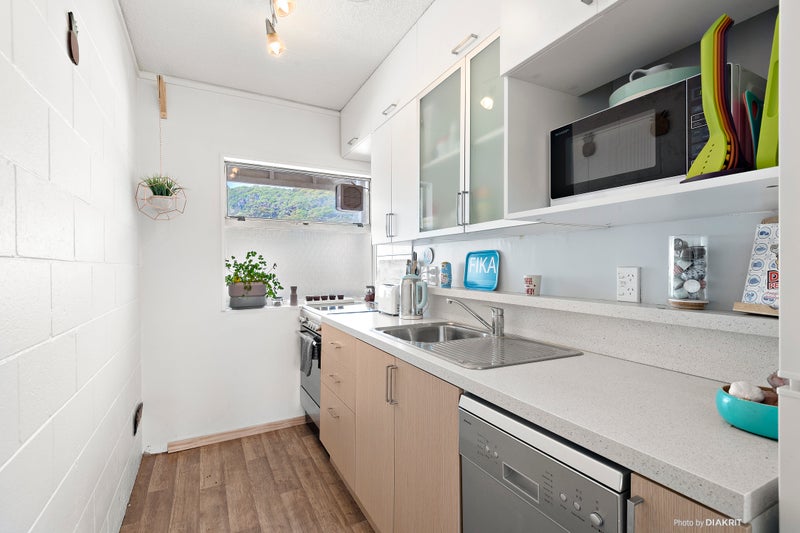 701/131 Brougham Street, Mount Victoria, Wellington - Carousel 2