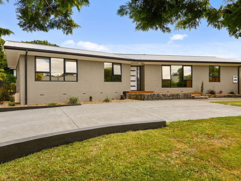 81 Grand Vue Road, Kawaha Point, Rotorua - Carousel 2