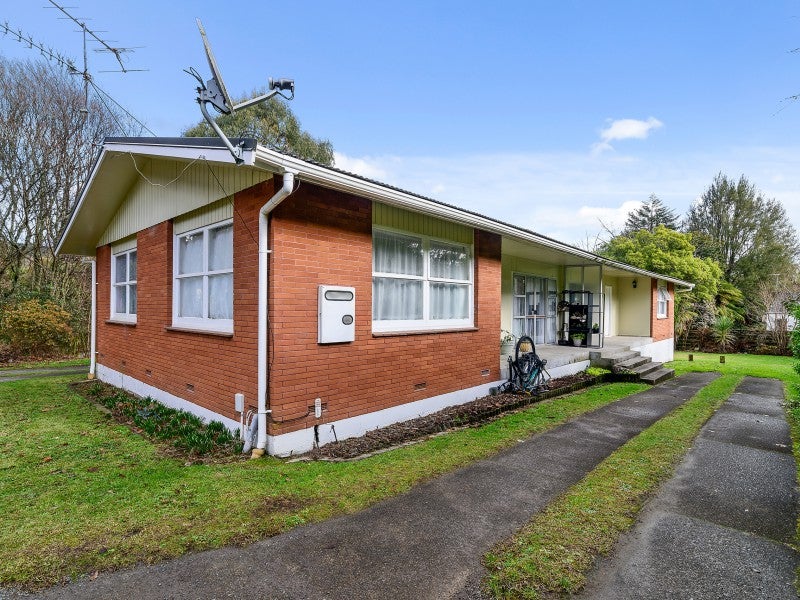 15 WINDSOR STREET, SPRINGFIELD, Rotorua - Carousel 1