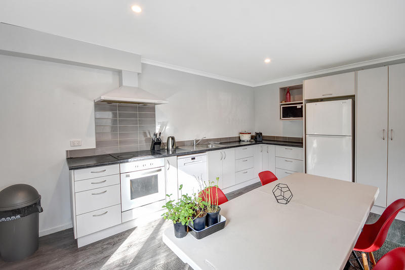 129 Harbour Terrace, North Dunedin, Dunedin - Carousel 2