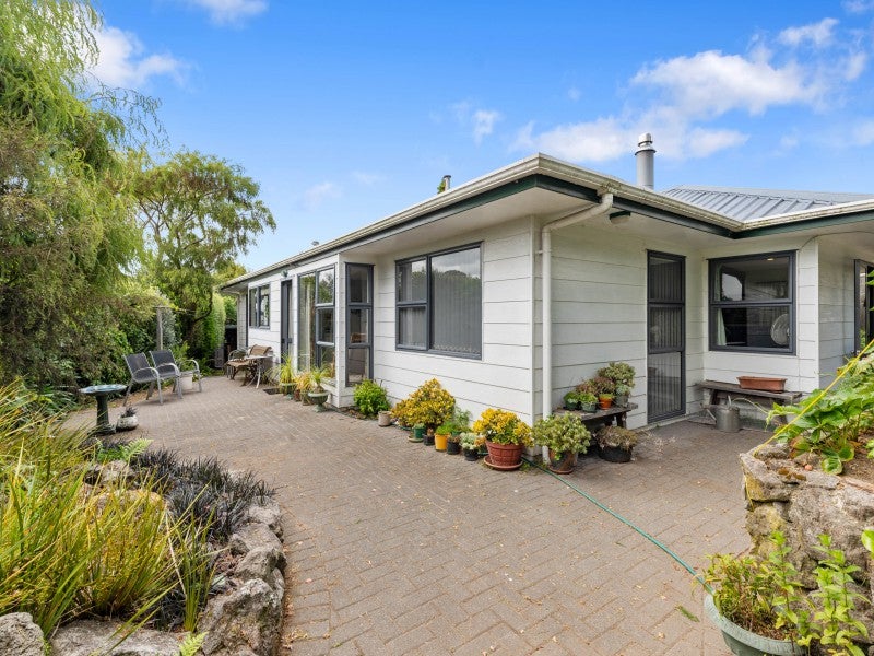 52 Lynmore Avenue, Lynmore, Rotorua - Carousel 1