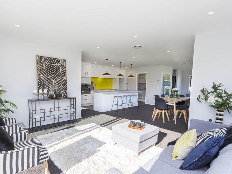 22 Filmer Crescent, Wallaceville, Upper Hutt - Carousel 2
