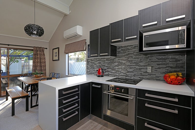 1/6 Railey Place, Greenmeadows, Napier - Carousel 1