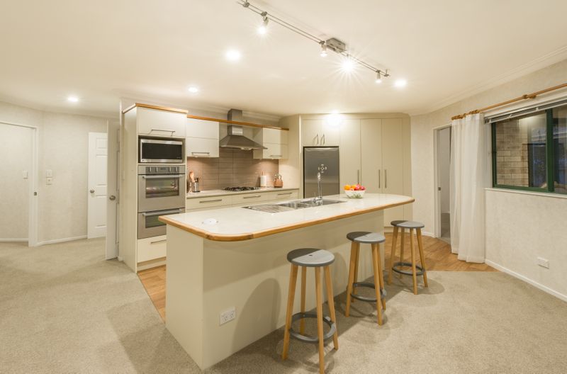 8 Caldbeck Rise, Northpark, Auckland - Carousel 8