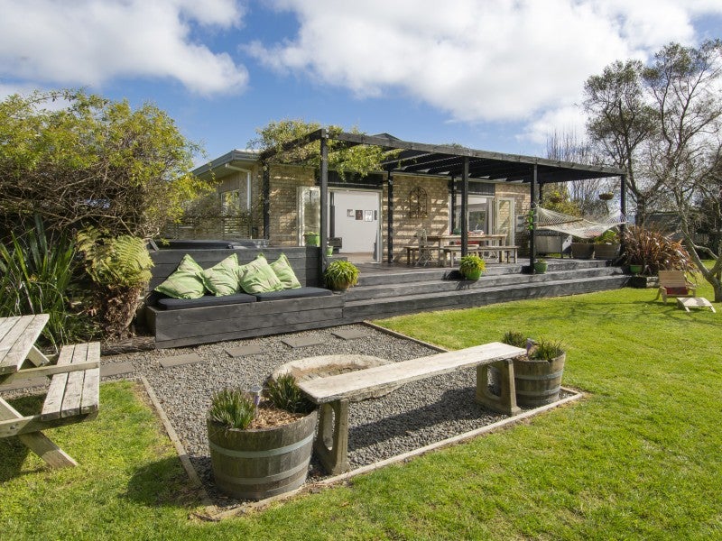 404 Mclaren Falls Road, Tauranga - Carousel 1