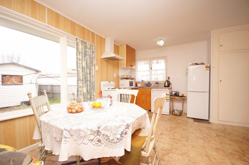 29 Dunstan Crescent, Hornby, Christchurch - Carousel 2