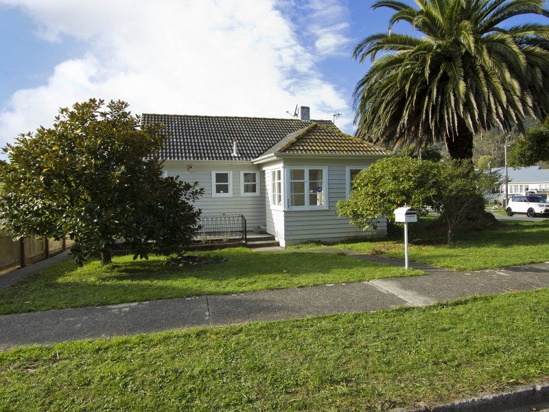 76 Judd Crescent, Naenae, Lower Hutt - Carousel 11