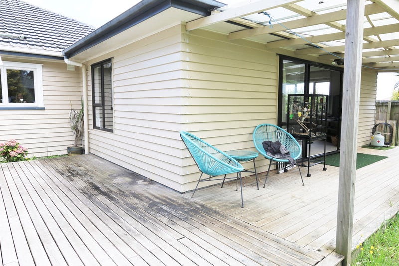 10 Konini Road, Titirangi, Auckland - Carousel 2