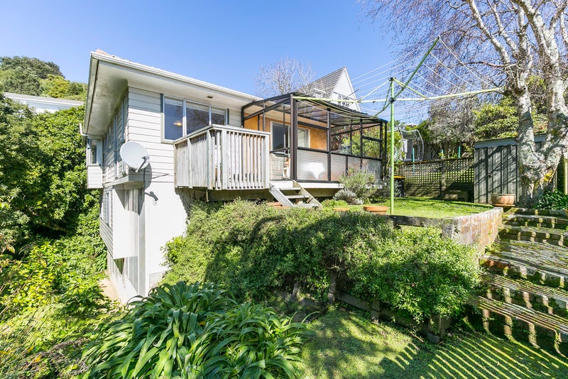 29 Warwick Street, Wilton, Wellington - Carousel 1