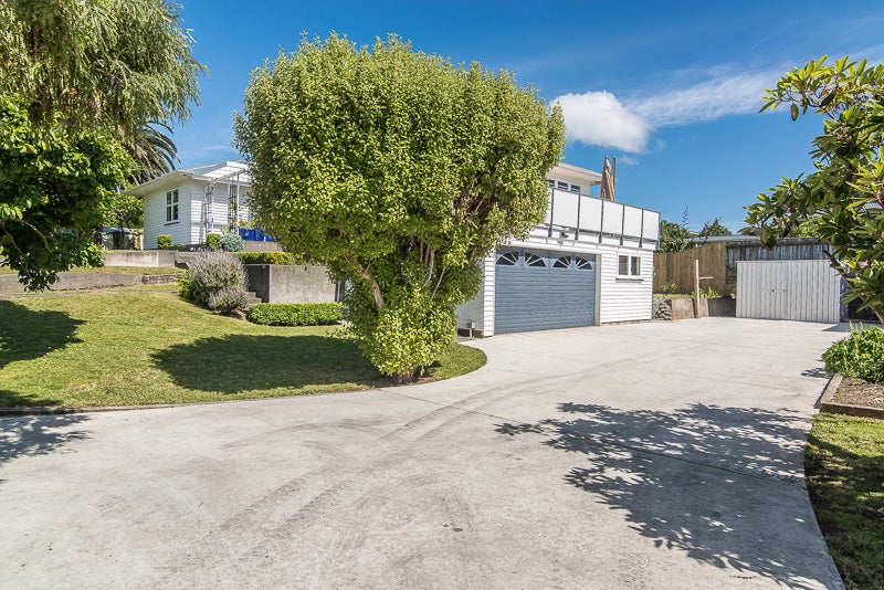 182 Matai Road, Raumati Beach, Paraparaumu - Carousel 2
