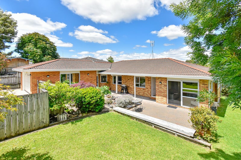 2 Keywella Drive, Conifer Grove, Takanini - Carousel 2