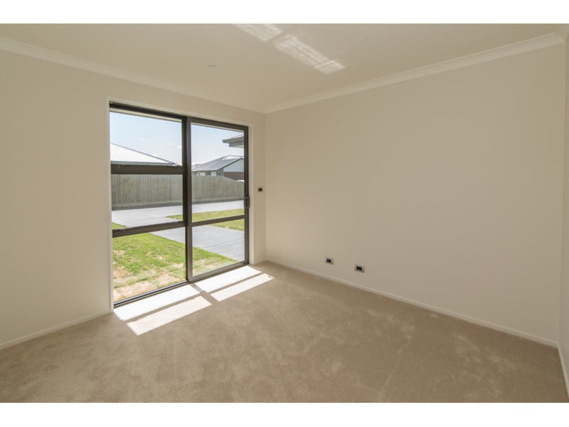 5 Milano Lane, Wigram, Christchurch - Carousel 13