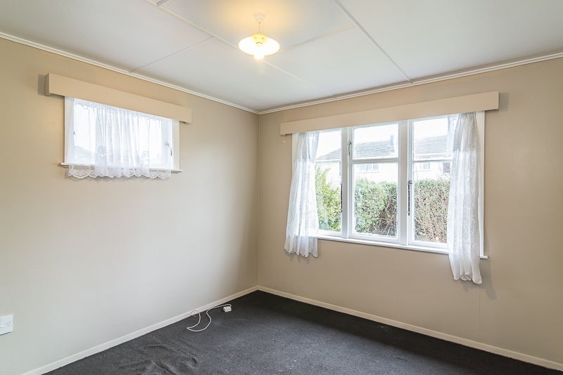 22 Wiltshire Place, Cannons Creek, Porirua - Carousel 12