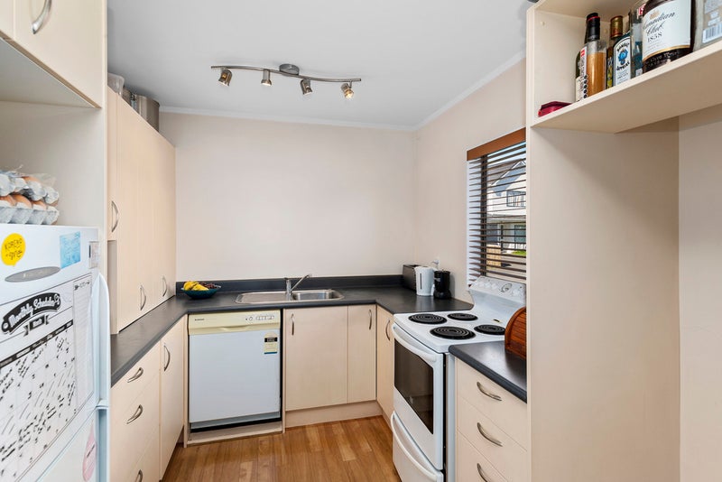 5/22 Mason Street, Moera, Lower Hutt - Carousel 2