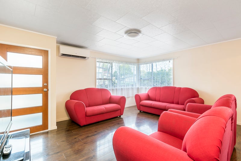 12 Avro Place, Mangere, Auckland - Carousel 2