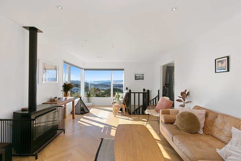 77 Farnham Street, Mornington, Wellington - Carousel 1