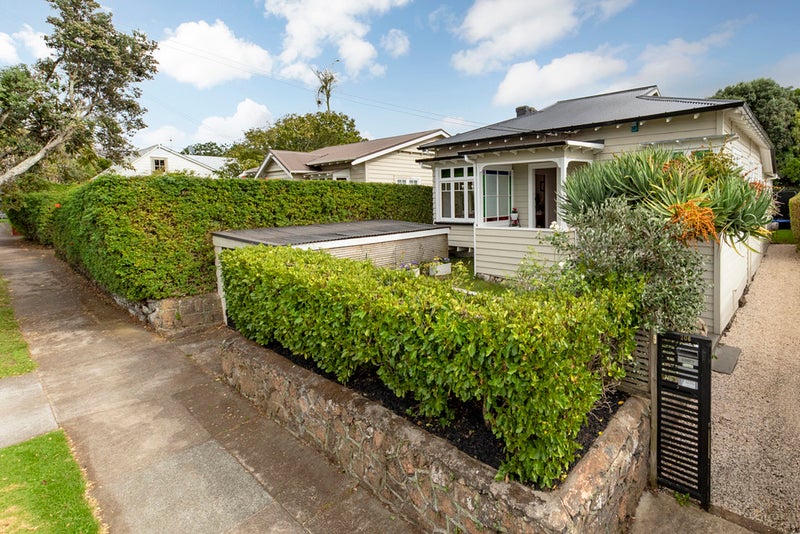 206 Arthur Street, Onehunga, Auckland - Carousel 2