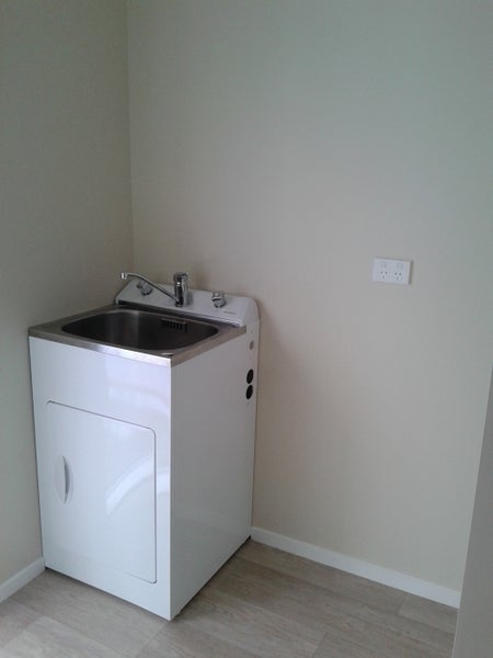 8 Plateau Drive, Fitzroy, Hamilton - Carousel 21