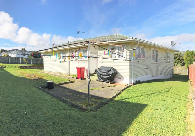 7 Falcon Street, Cannons Creek, Porirua - Carousel 19