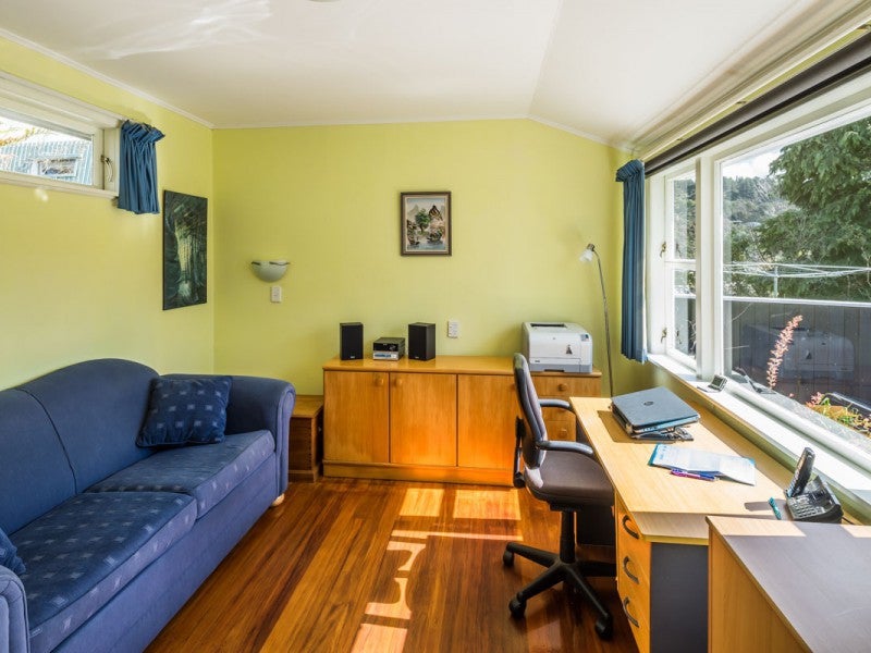27 Field Street, Silverstream, Upper Hutt - Carousel 20