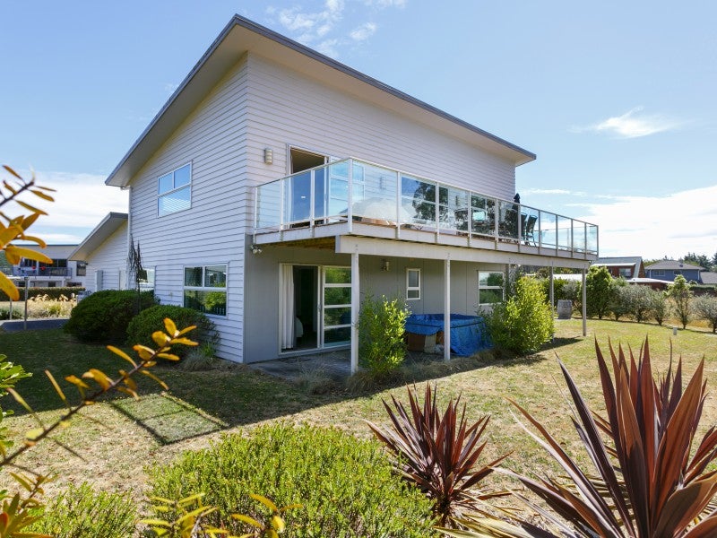 23 Wai Kite Kite Place, Motuoapa - Carousel 1