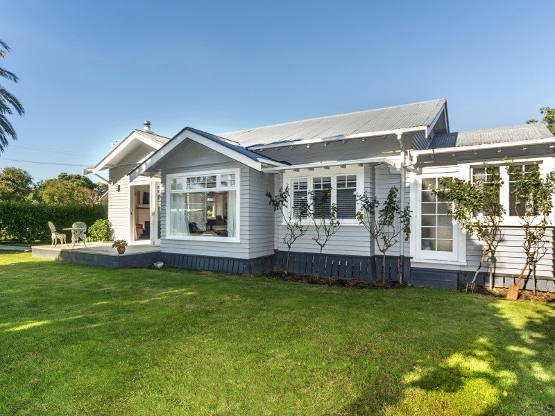 12 Oneroa Road, Wainui, Gisborne - Carousel 2