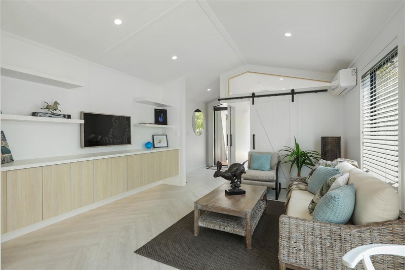 61 Wakefield Avenue, Sumner, Christchurch - Carousel 2