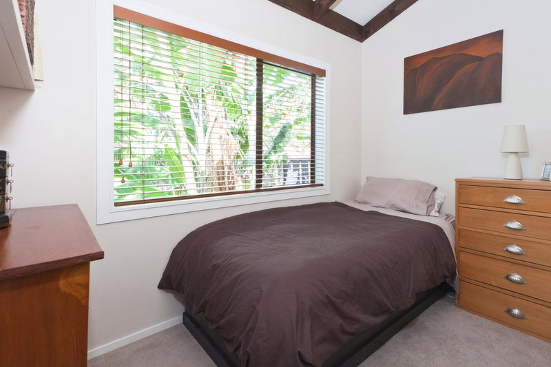 68A Tautari Street, Orakei, Auckland - Carousel 16